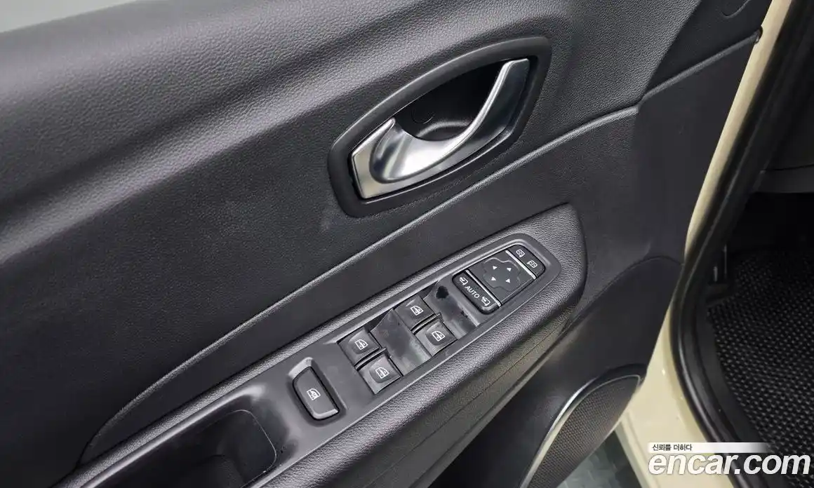 Renault QM3 2017 1.5 Автомат в Москве № 891762, фото 19