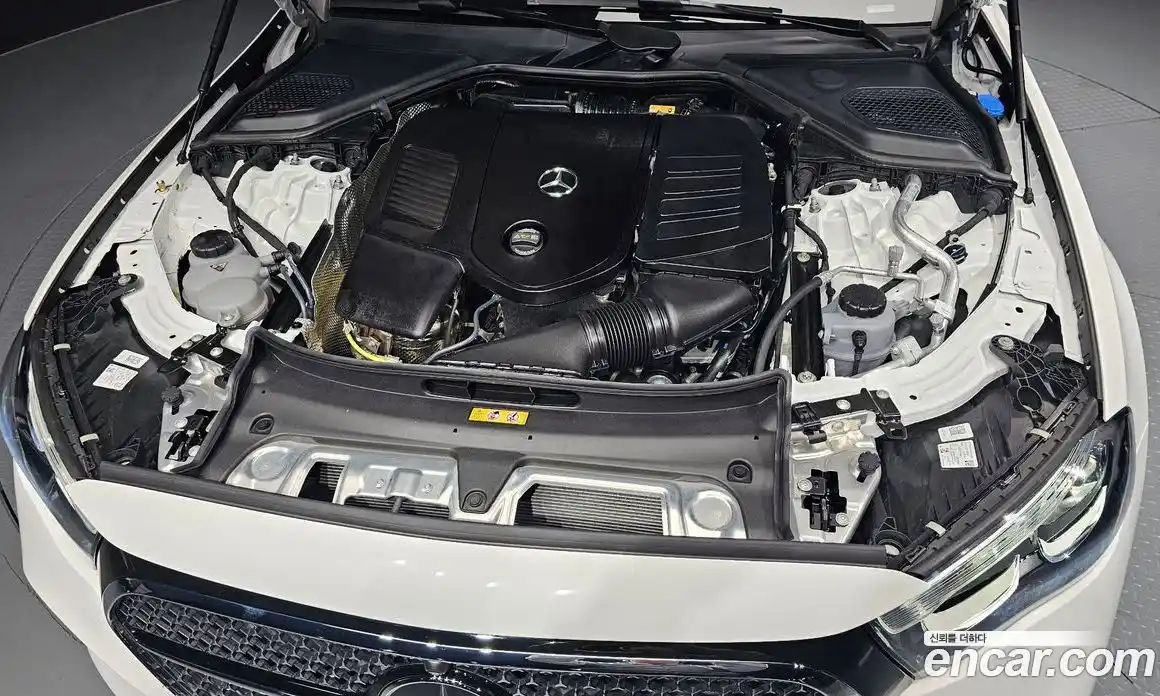 Mercedes-Benz E-Class 2025 2.0 Автомат в Москве № 892464, фото 6