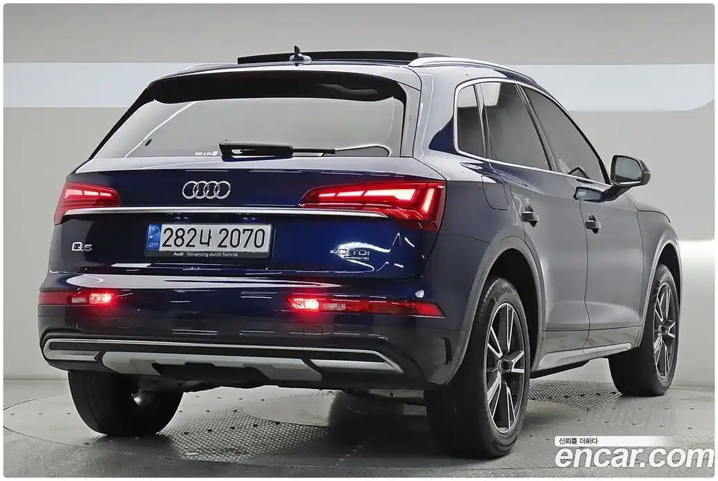 Audi Q5 2021 2.0 Автомат в Москве № 894201, фото 4