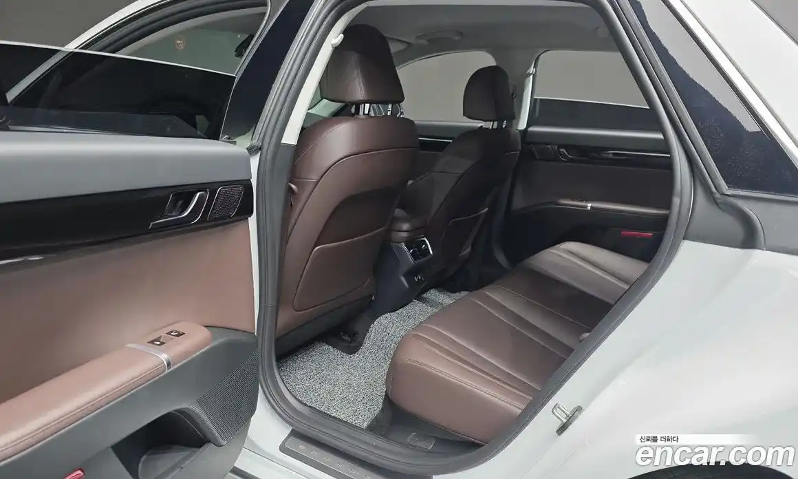 Hyundai Grandeur 2023 3.5 Автомат в Москве № 119695, фото 17