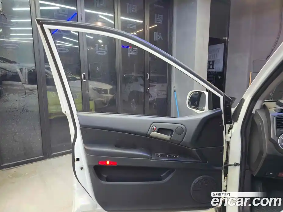 SsangYong Korando 2014 2.0 Автомат в Москве № 718370, фото 16