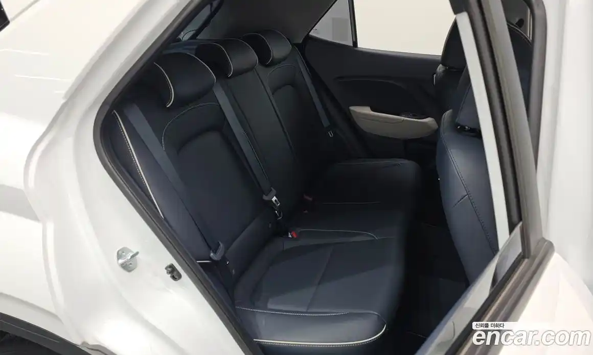 Hyundai Venue 2023 1.6 Автомат в Москве № 854101, фото 12