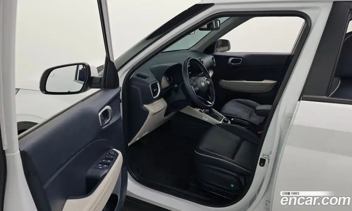 Hyundai Venue 2023 1.6 Автомат в Москве № 854101, фото 10