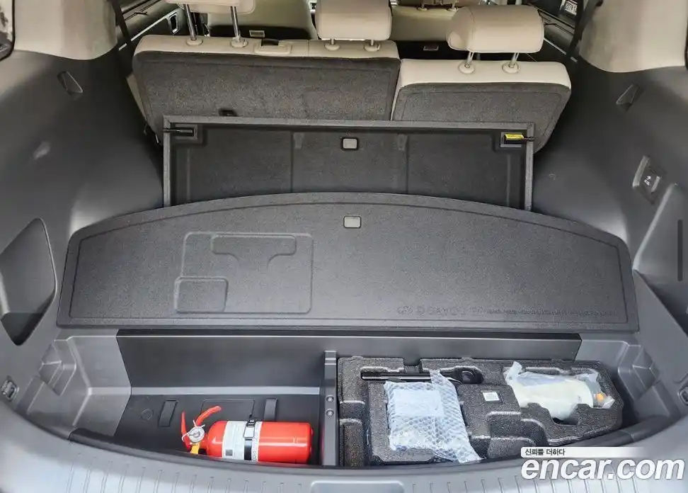 Hyundai Santa Fe 2025 2.5 Автомат в Москве № 854112, фото 13