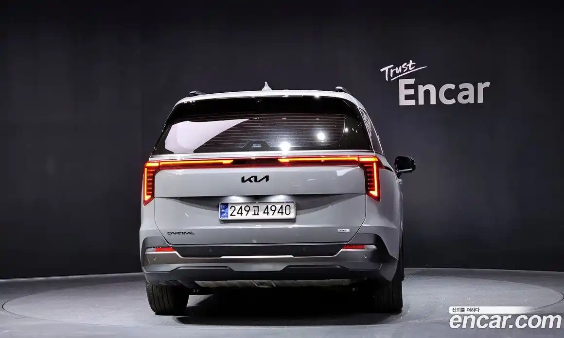 Kia Canival 2024 1.6 Автомат в Москве № 855226, фото 4