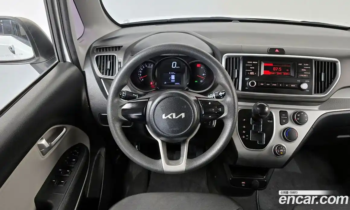 Kia Ray 2022 1.0 Автомат в Москве № 855449, фото 13