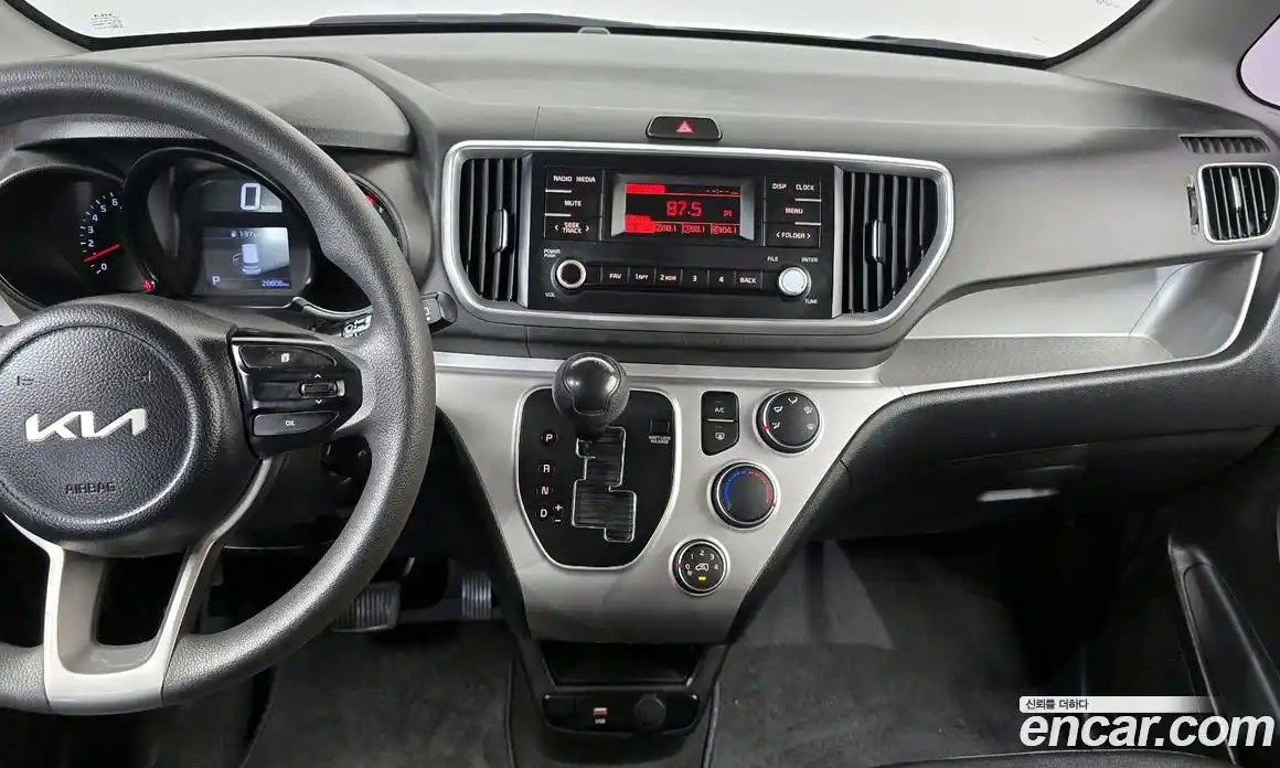 Kia Ray 2022 1.0 Автомат в Москве № 855449, фото 14