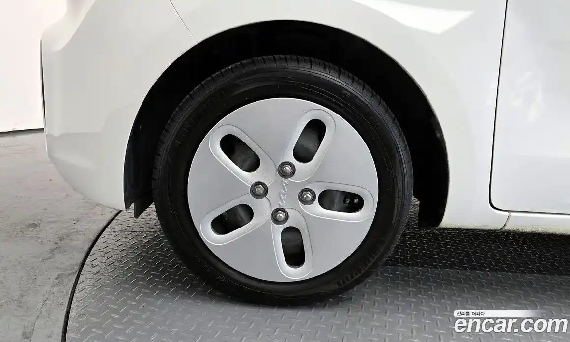 Kia Ray 2022 1.0 Автомат в Москве № 855449, фото 5