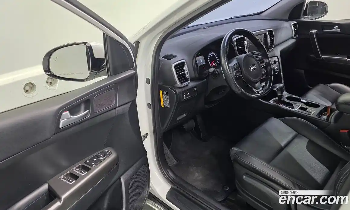 Kia Sportage 2017 1.7 гидро в Москве № 855638, фото 11