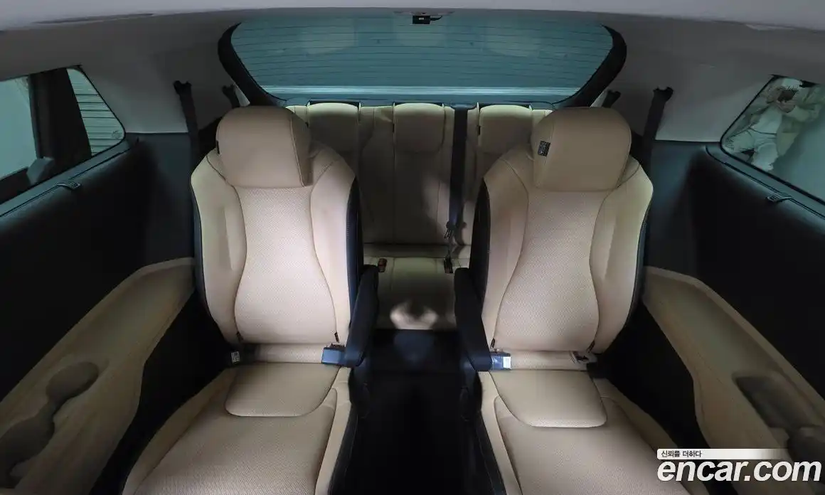 Kia Canival 2023 2.2 Автомат в Москве № 855830, фото 19