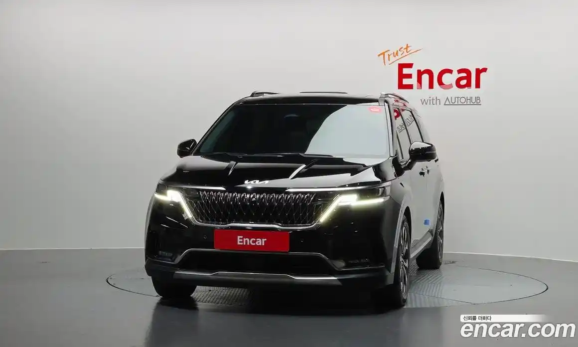 Kia Canival 2023 2.2 Автомат в Москве № 855830, фото 3