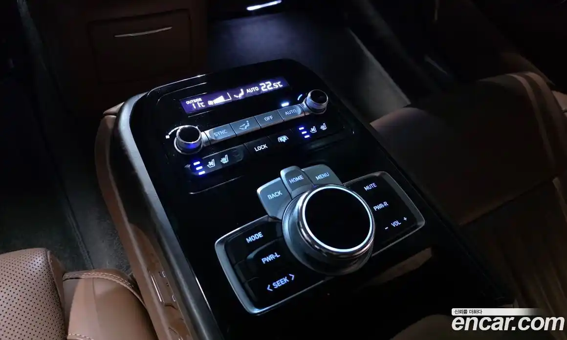 Genesis G90 2019 5.0 Автомат в Москве № 856049, фото 18