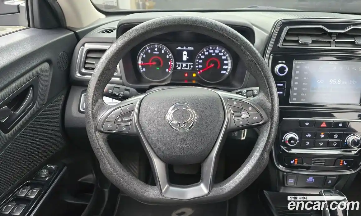 SsangYong TIBOLI 2020 1.5 Автомат в Москве № 856676, фото 13