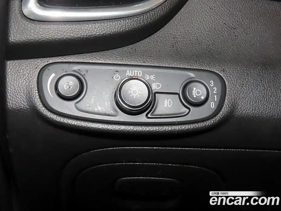 Chevrolet Trax 2019 1.6 Автомат в Москве № 857978, фото 14