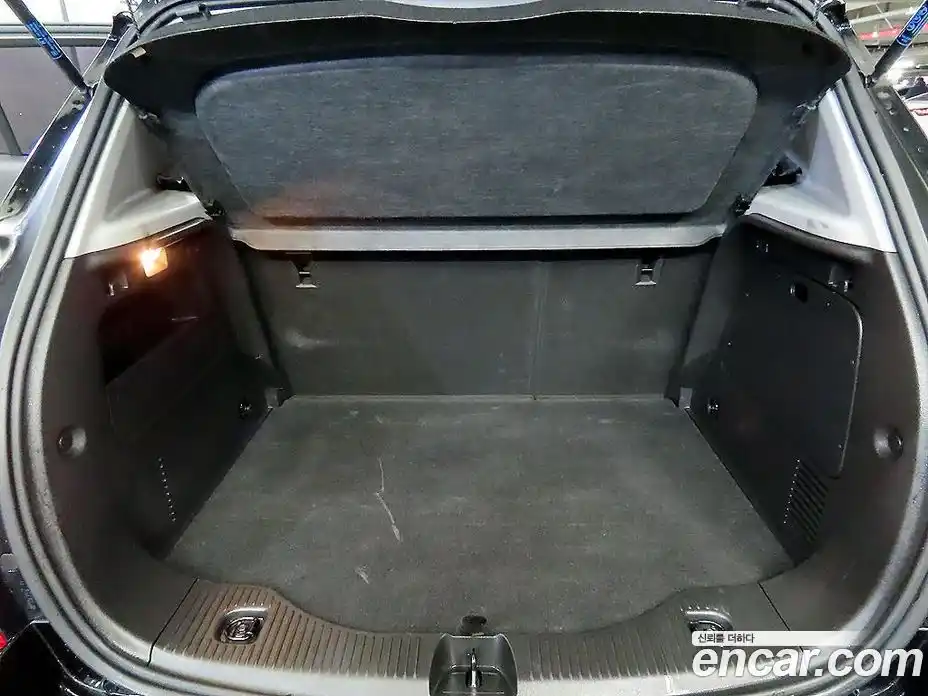 Chevrolet Trax 2019 1.6 Автомат в Москве № 857978, фото 18