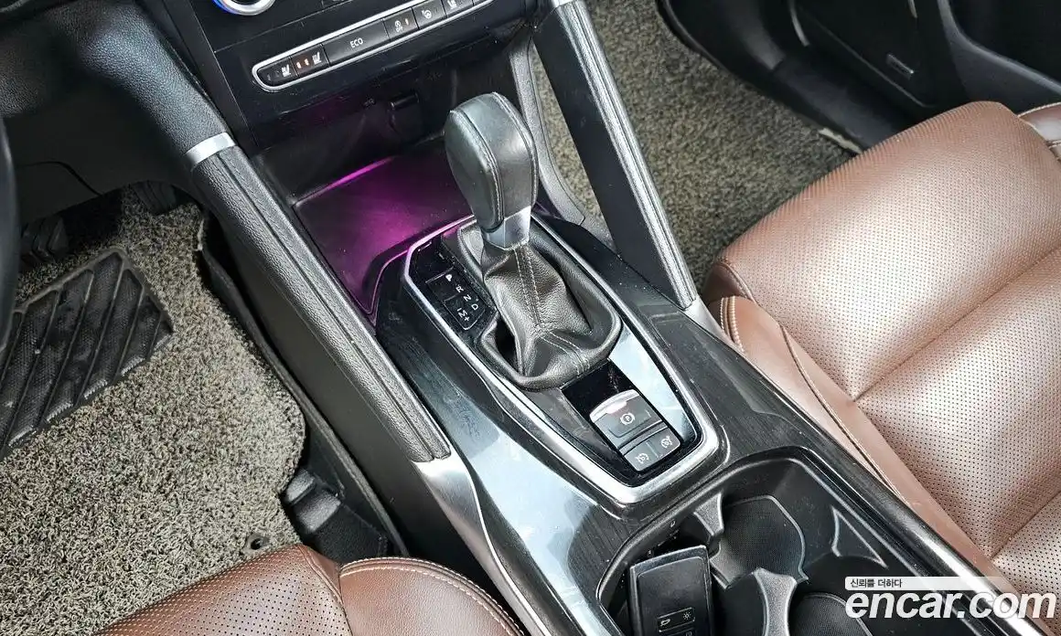 Renault QM6 2017 2.0 гидро в Москве № 858150, фото 9
