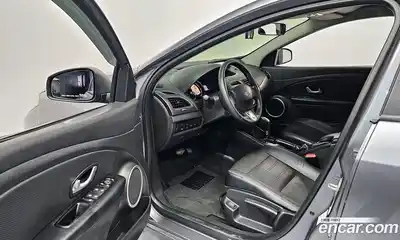 Renault SM3 2016 1.6 Автомат в Москве № 858262, миниатюра 11