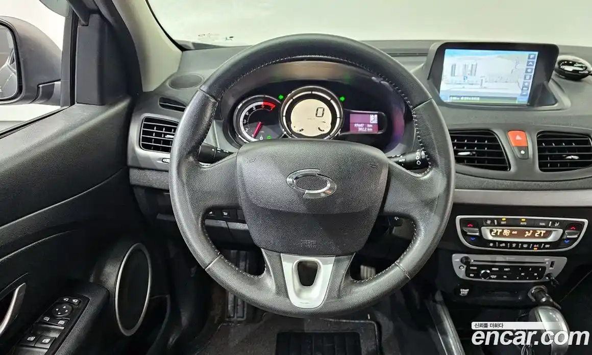 Renault SM3 2016 1.6 Автомат в Москве № 858262, фото 13