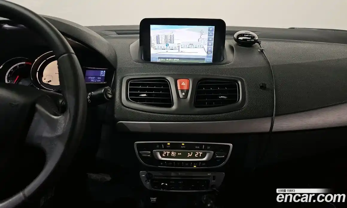 Renault SM3 2016 1.6 Автомат в Москве № 858262, фото 15