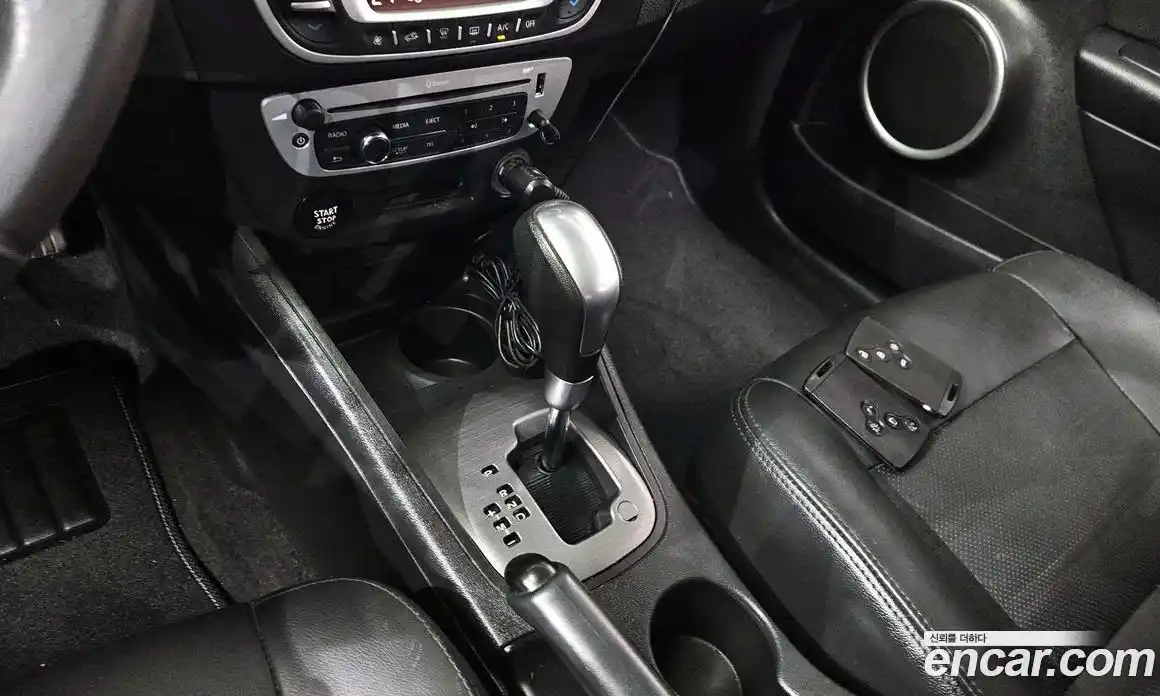 Renault SM3 2016 1.6 Автомат в Москве № 858262, фото 9