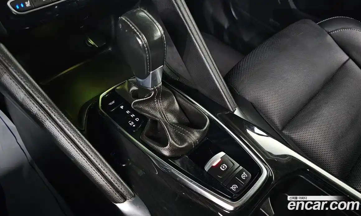 Renault QM6 2017 2.0 Автомат в Москве № 885759, фото 9