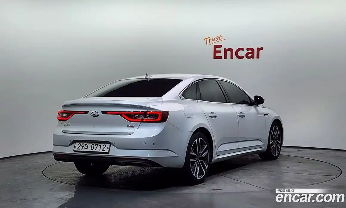 Renault SM6 2016 1.6 Автомат в Москве № 886364, фото 2