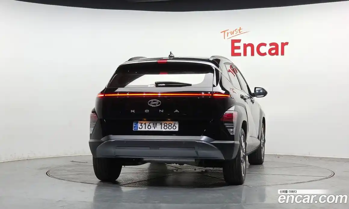 Hyundai Kona 2023 1.6 Автомат в Москве № 886549, фото 4