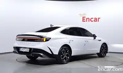Hyundai Sonata 2023 2.0 Автомат в Москве № 886713, миниатюра 2