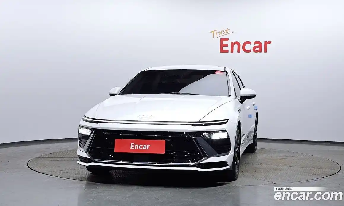 Hyundai Sonata 2023 2.0 Автомат в Москве № 886713, фото 3