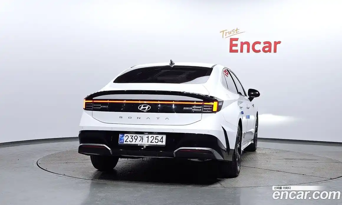 Hyundai Sonata 2023 2.0 Автомат в Москве № 886713, фото 4