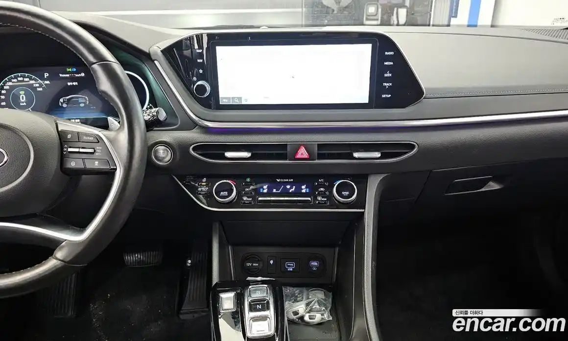 Hyundai Sonata 2022 2.0 Автомат в Москве № 886929, фото 20