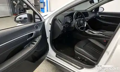 Hyundai Sonata 2022 2.0 Автомат в Москве № 886929, миниатюра 10