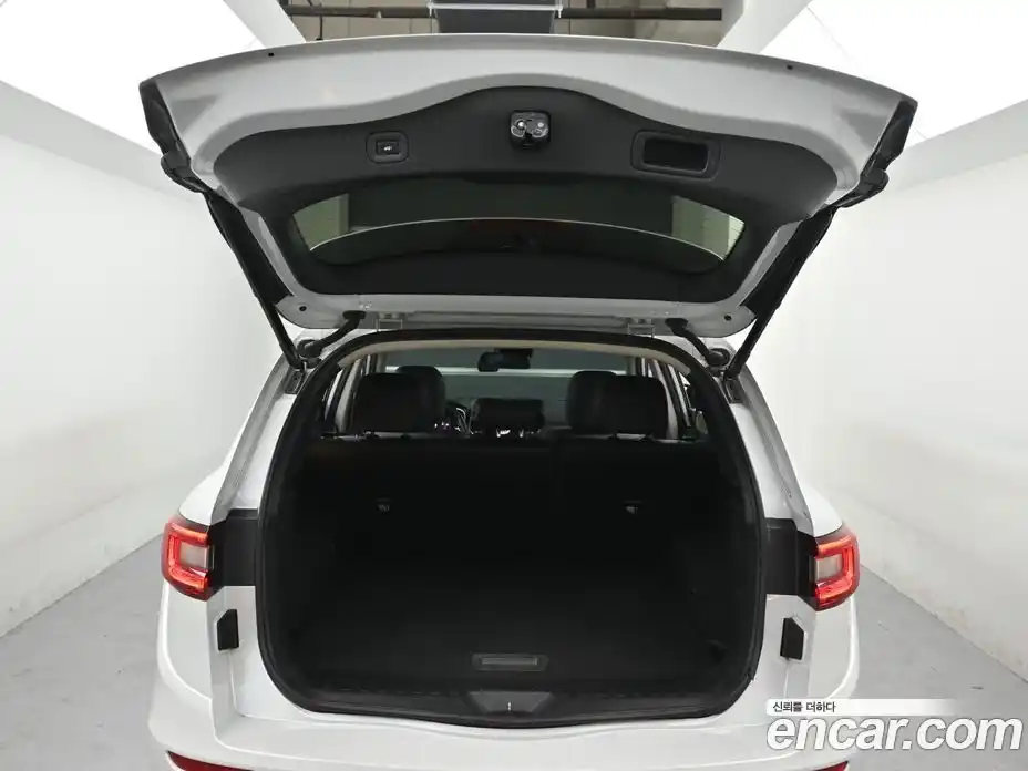 Renault QM6 2018 2.0 Автомат в Москве № 887390, фото 20