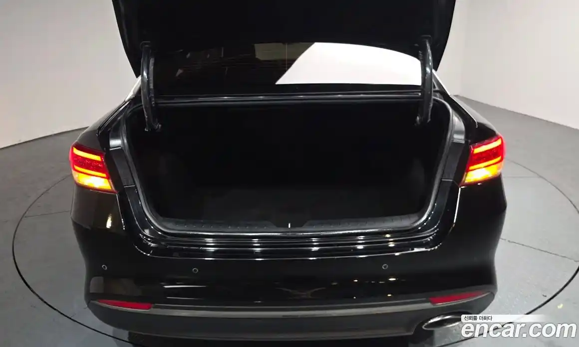 Kia K5 2015 2.0 Автомат в Москве № 887524, фото 20