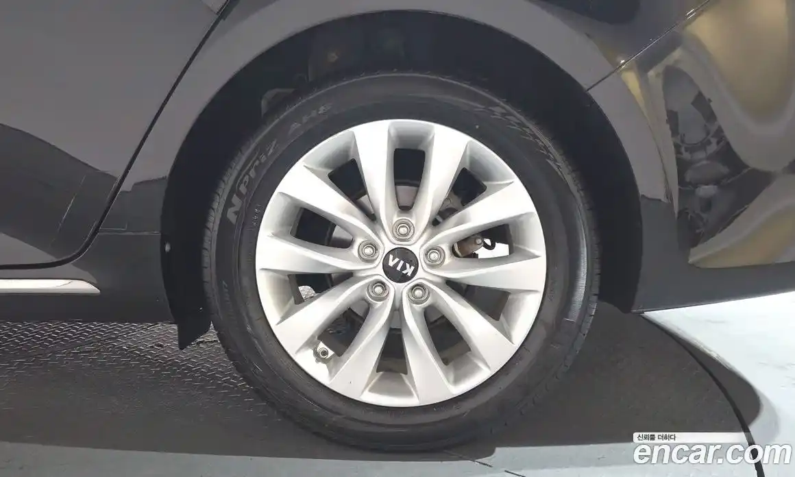 Kia K5 2015 2.0 Автомат в Москве № 887524, фото 5