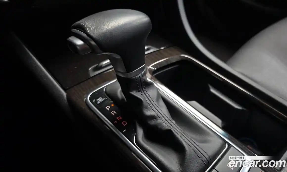 Kia K5 2015 2.0 Автомат в Москве № 887524, фото 9