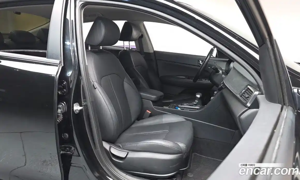 Kia K5 2015 2.0 Автомат в Москве № 887524, фото 10