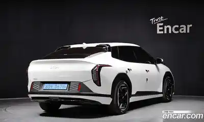 Kia EV4 2025 0.2 Автомат в Москве № 887586, миниатюра 2