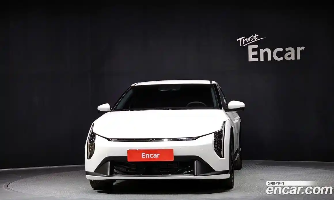 Kia EV4 2025 0.2 Автомат в Москве № 887586, фото 3