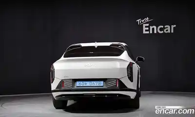 Kia EV4 2025 0.2 Автомат в Москве № 887586, миниатюра 4