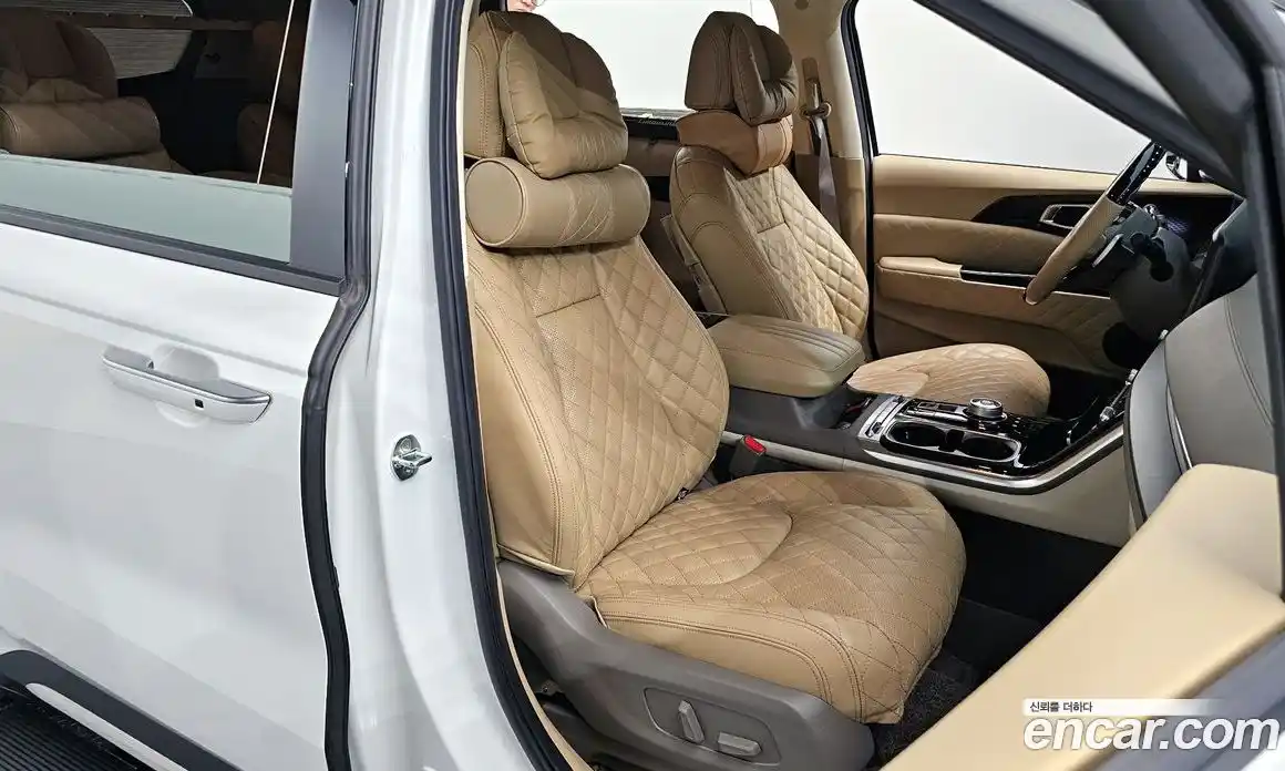 Kia Canival 2022 3.5 Автомат в Москве № 887605, фото 10