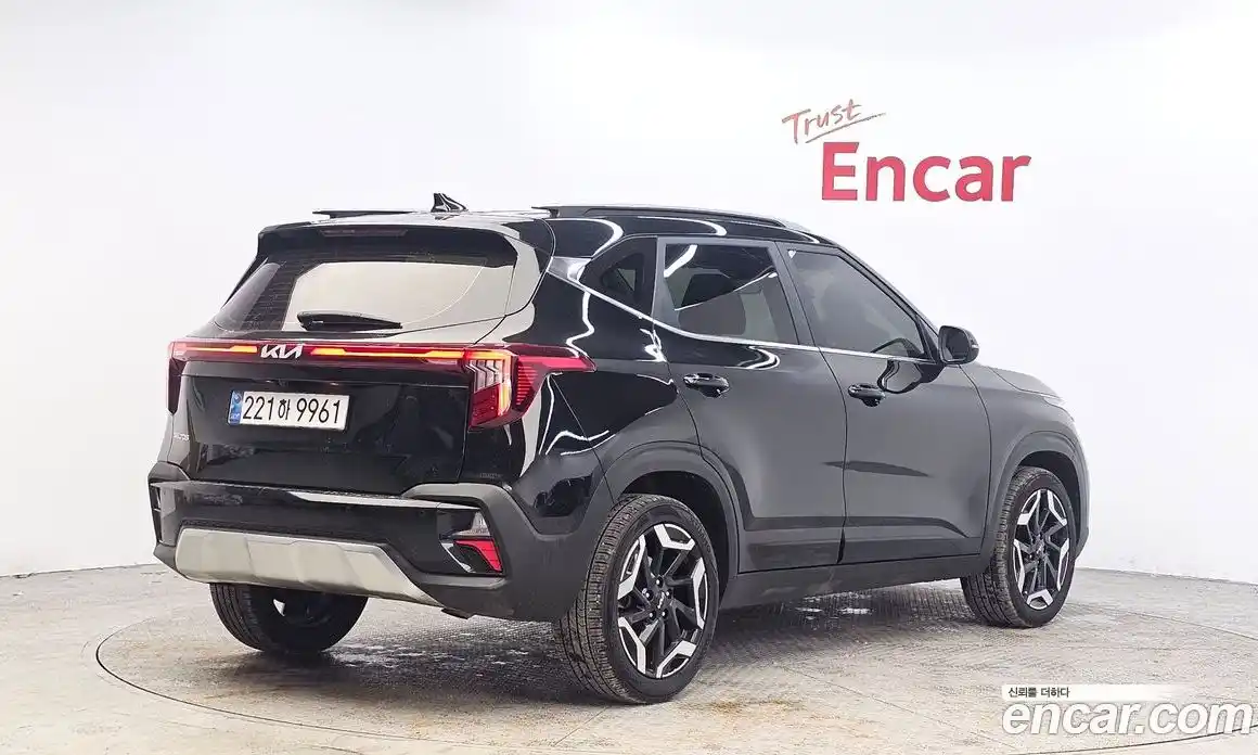 Kia Seltos 2024 1.6 Автомат в Москве № 887856, фото 2