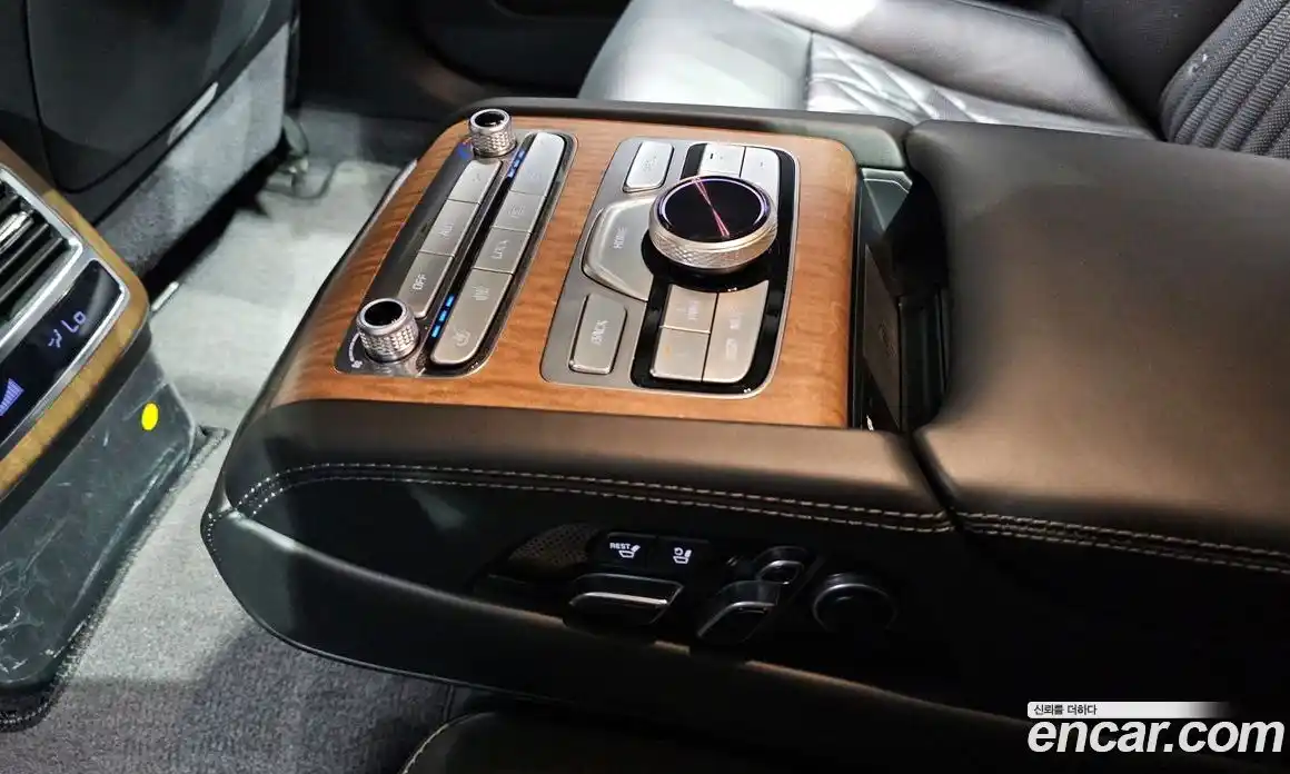 Kia K9 2023 3.8 Автомат в Москве № 888047, фото 18