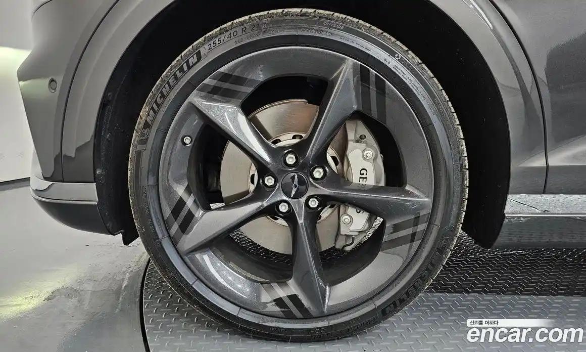 Genesis GV70 2025 2.5 Автомат в Москве № 888531, фото 5