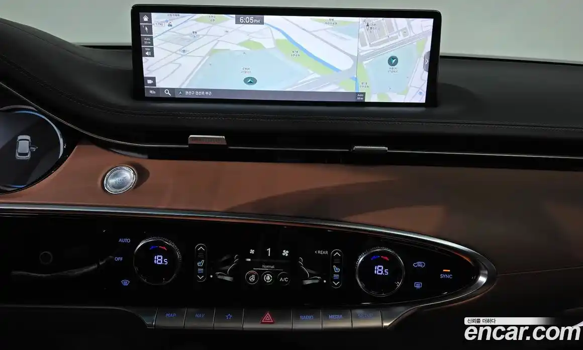 Genesis GV70 2021 2.5 Автомат в Москве № 888652, фото 14