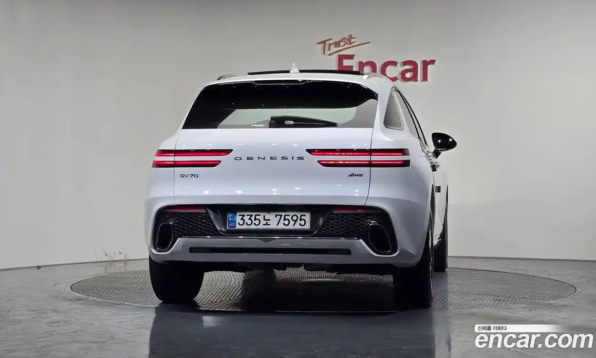 Genesis GV70 2021 2.5 Автомат в Москве № 888652, фото 4