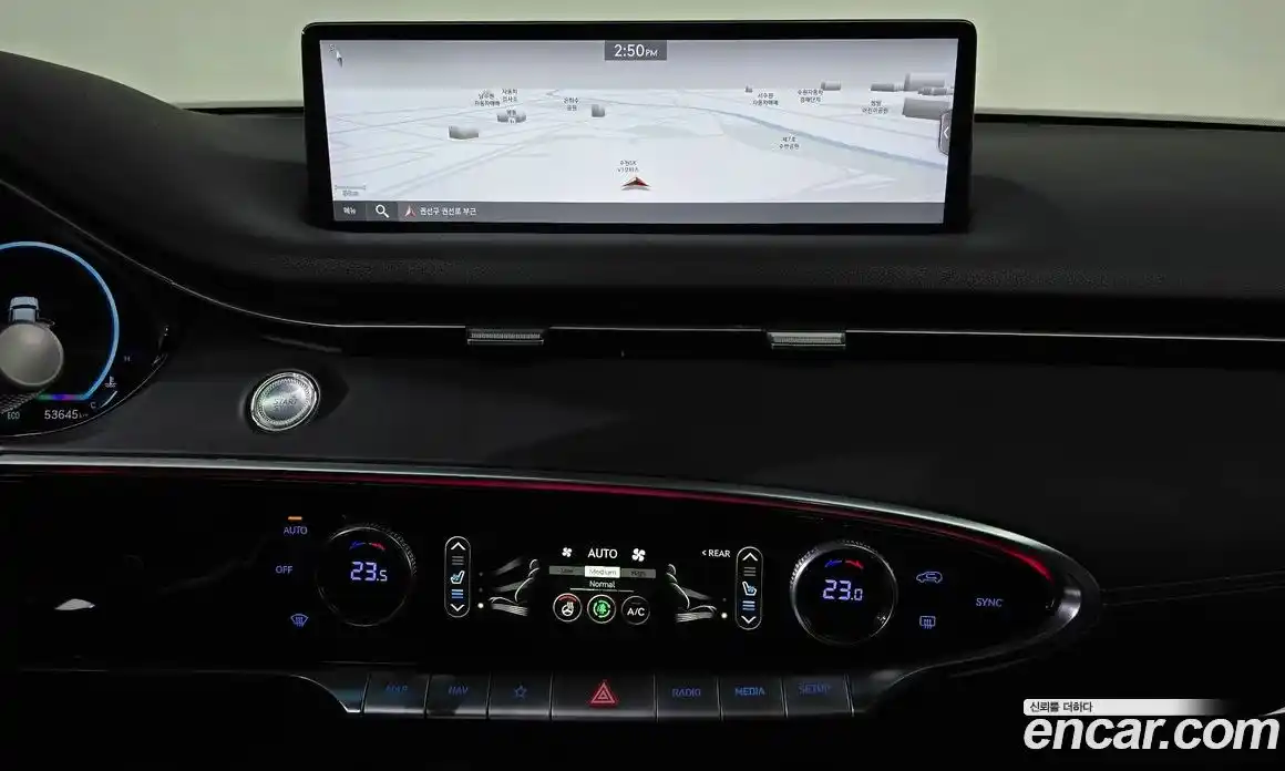 Genesis GV70 2022 2.5 Автомат в Москве № 888809, фото 13