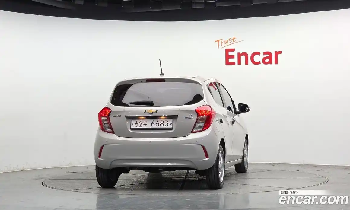 Chevrolet Spark 2016 1.0 гидро в Москве № 890663, фото 4