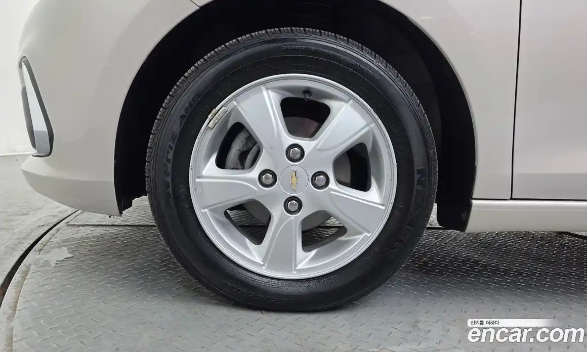 Chevrolet Spark 2016 1.0 гидро в Москве № 890663, фото 5