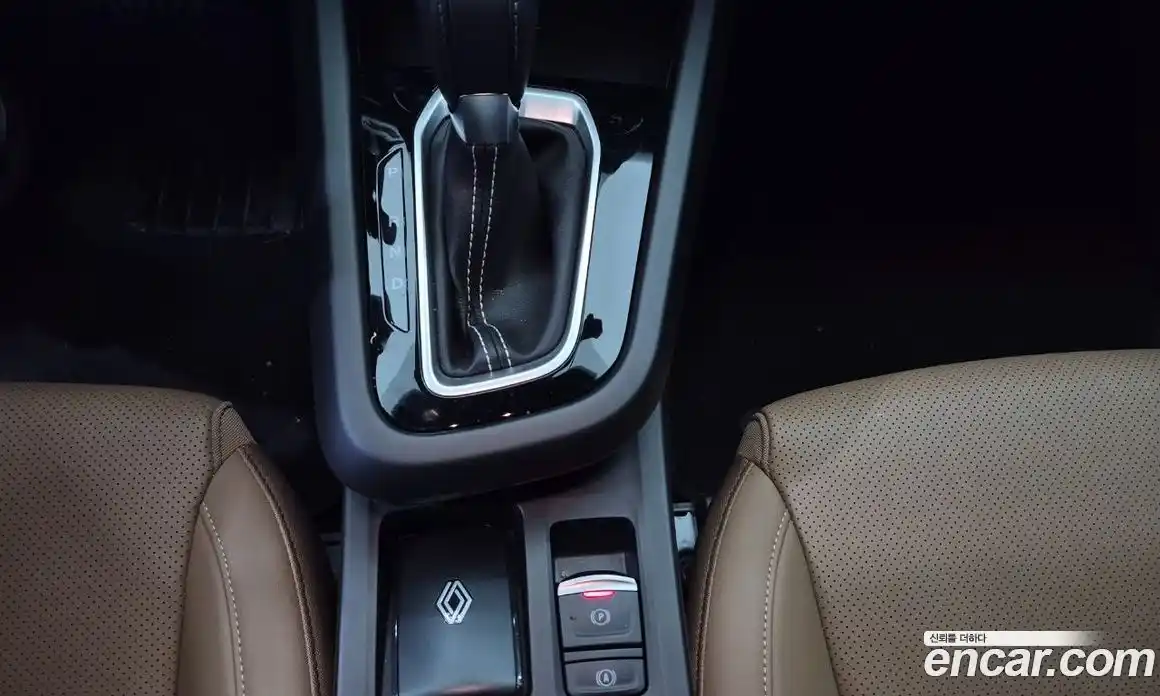 Renault Arkana 2025 1.6 Автомат в Москве № 891650, фото 9